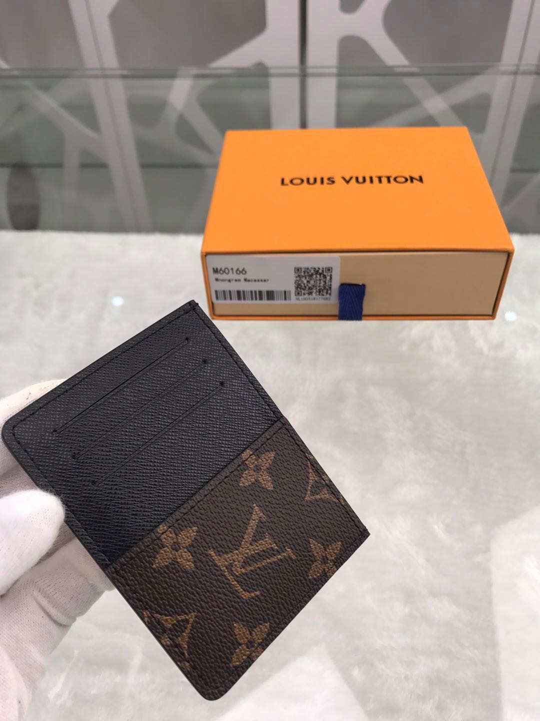 LV Card holder(AAA)-002