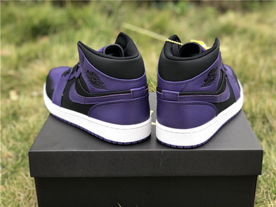Air Jordan 1 Mid-031