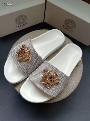 Versace Slippers Women(AAA)-027