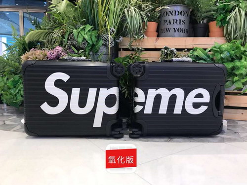 Supreme Suitcase(AAA)-001
