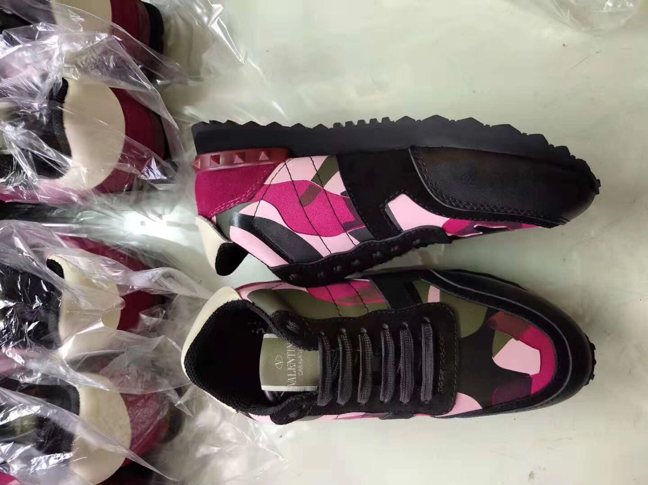 Valentino Shoes(AAA)-182