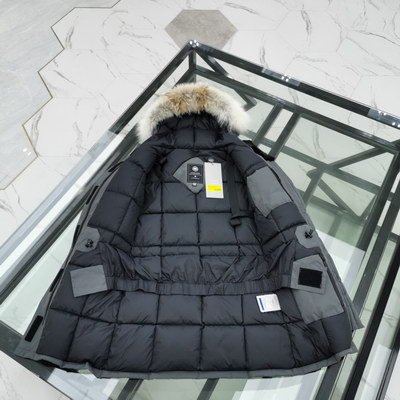 Canada Goose Coat(Women)-006