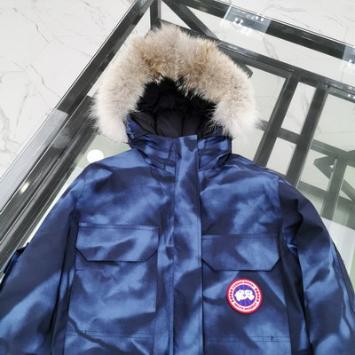 Canada Goose Coat(Women)-009