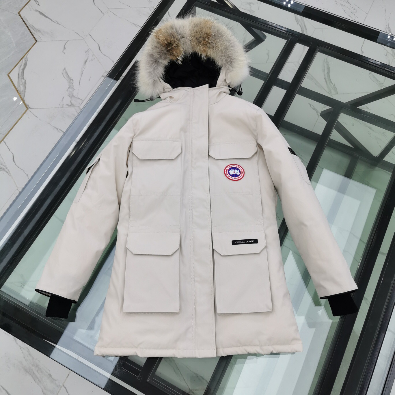 Canada Goose Coat(Women)-002