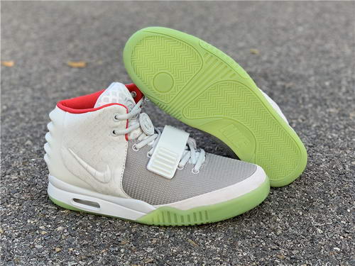 Kanye West xNike Air Yeezy II NRG White