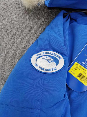 Can*a Go*e coat-01-122