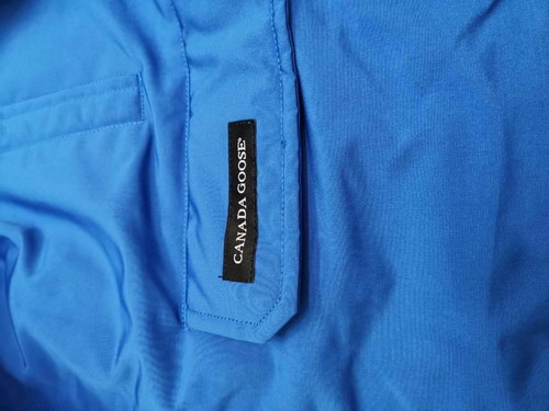 Can*a Go*e coat-01-122