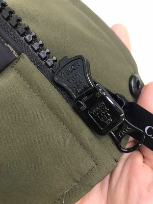 Can*a Go*e coat-01-130