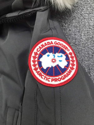 Canada Goose Coat-01-125