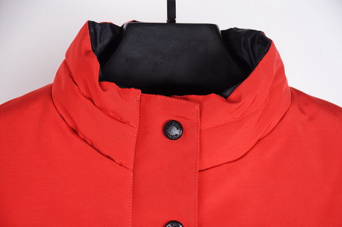 Can*a Go*e vest coat(women)-004