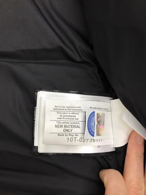 Can*a Go*e coat-37-139