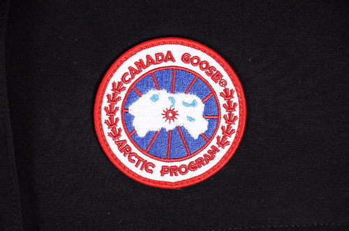 Can*a Go*e vest coat(women)-007