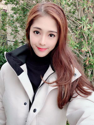 Canada Goose Coat(Women)-018