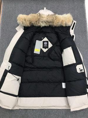 Can*a Go*e coat-13-165