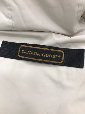 Can*a Go*e coat-13-165