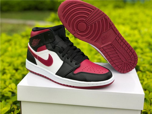 Air Jordan 1 Mid “Bred Toe”