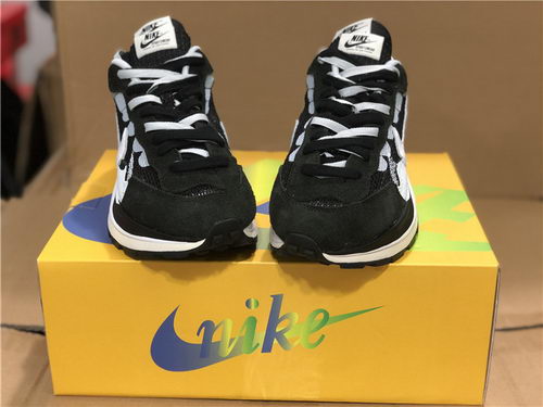 Sacai x Nike Pegasus Vaporfly-004