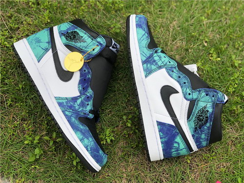 Air Jordan 1 High OG WMNS “Tie-Dye”