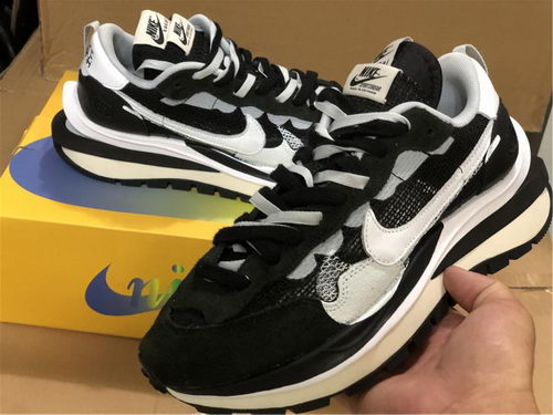 Sacai x Nike Pegasus Vaporfly-004