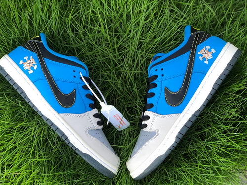 Instant Skateboard x Nike SB Dunk Low