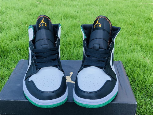 Air Jordan 1 Mid SE-038