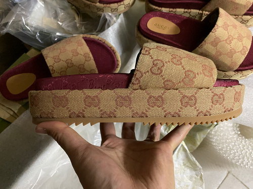 G*u*i slippers(aaa)-353