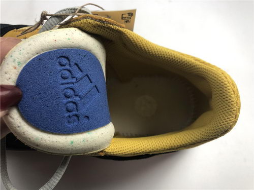 authentic ad*s Y**zy 700 boost sun