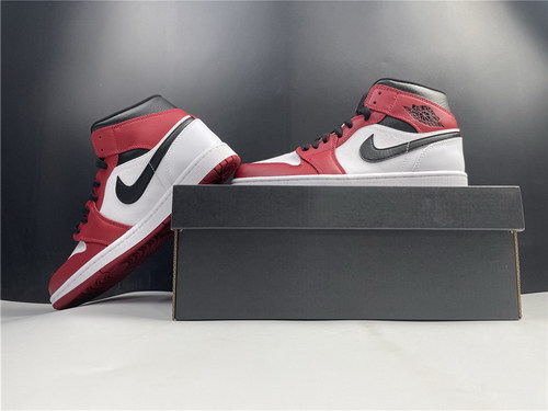 Air Jordan 1 Mid “Chicago”