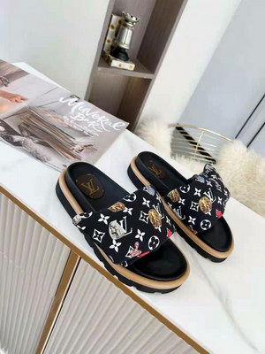 LV Slippers(AAA)-070