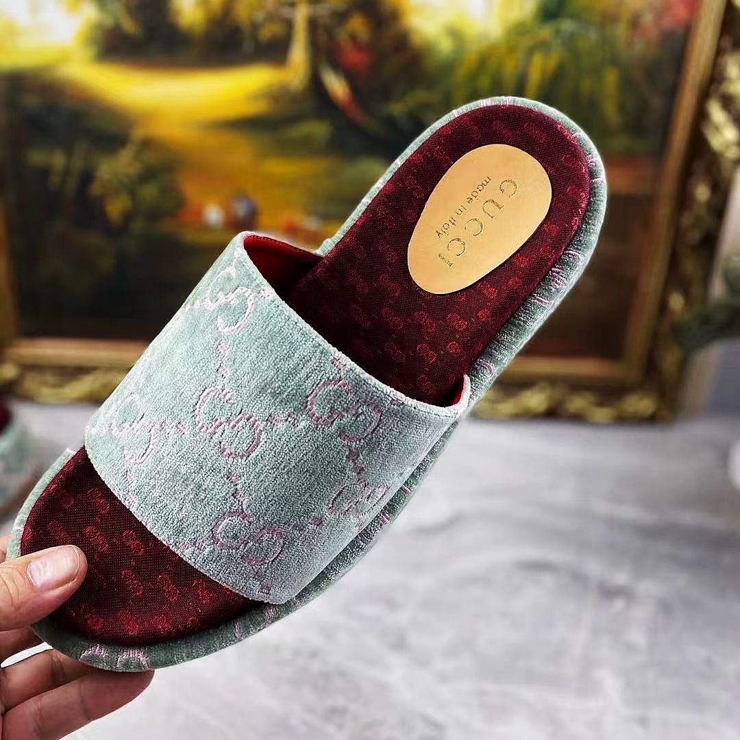 Gucci Slippers Women(AAA)-140