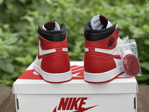 Air Jordan 1 High OG “Heritage”