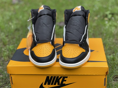 Air Jordan 1 High OG “Yellow Toe”