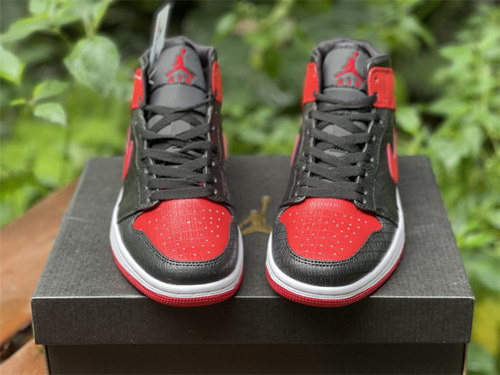 Air Jordan 1 Mid GS “Bred”