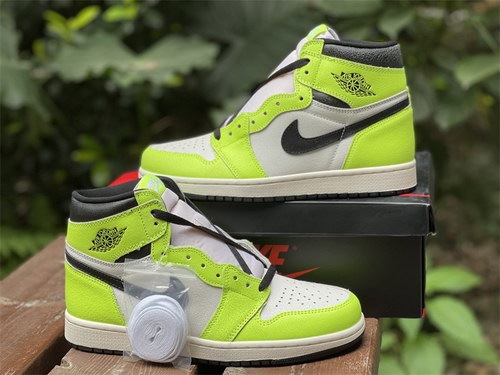 Air Jordan 1 High OG “Volt”