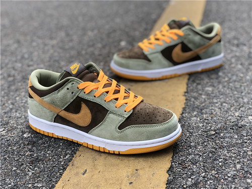 Dunk Low Dusty Olive