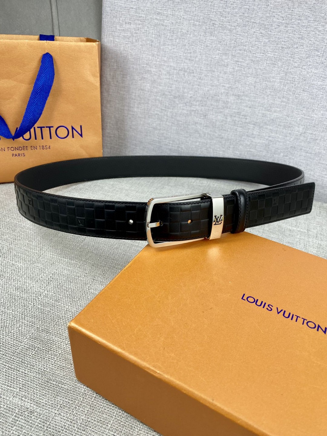 LV Belts(AAAAA)-1651