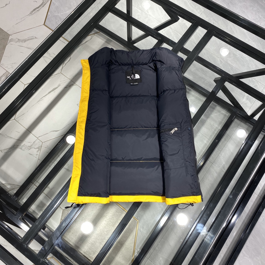 The North Face Vest Coat-004