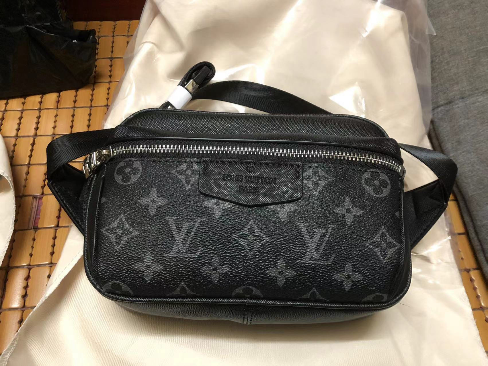 LV Handbags AAA(Men)-071