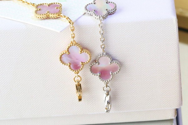 Van Cleef & Arpels Bracelet(19cm)-007