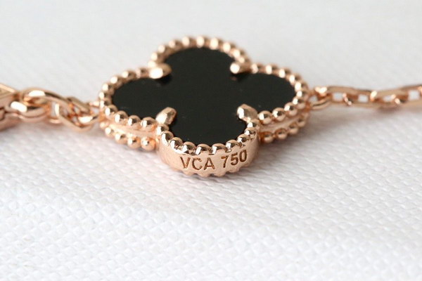 Van Cleef & Arpels Bracelet(19cm)-003