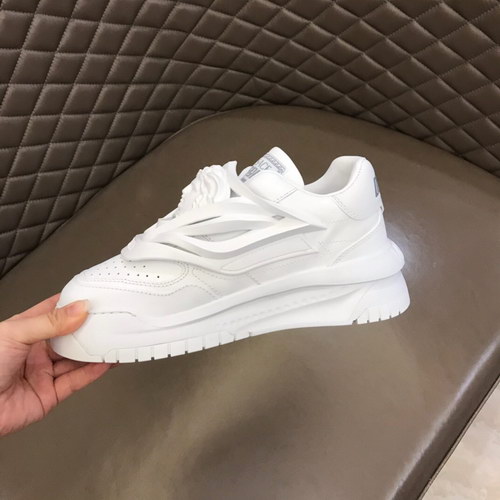 Versace Shoes(AAA)-186