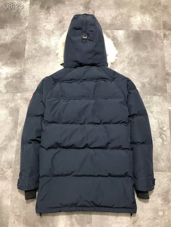 Canada Goose Coat (E30)-222