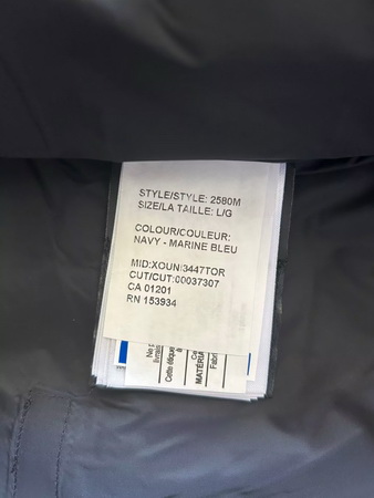 Canada Goose Coat (E30)-222
