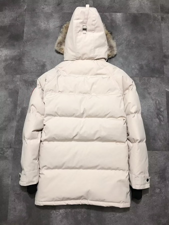 Canada Goose Coat (E30)-224