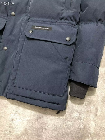 Canada Goose Coat (E30)-222