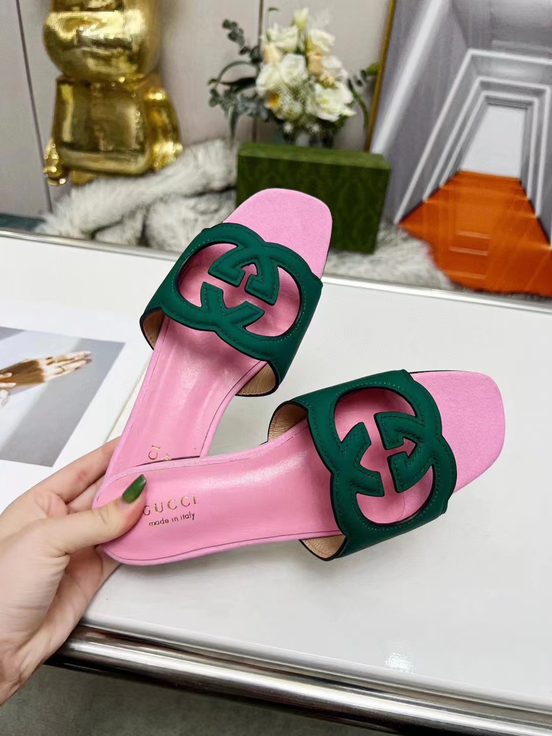 Gucci Slippers Women(AAA)-164