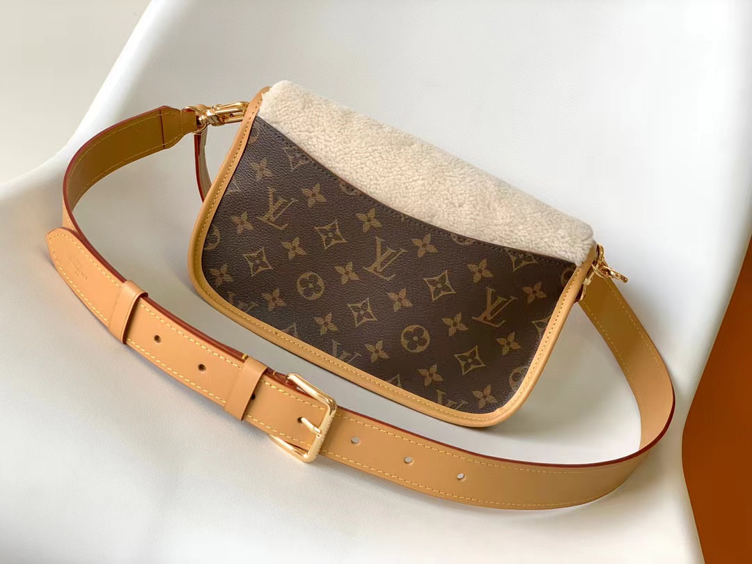 LV Handbags AAA(Women)-137