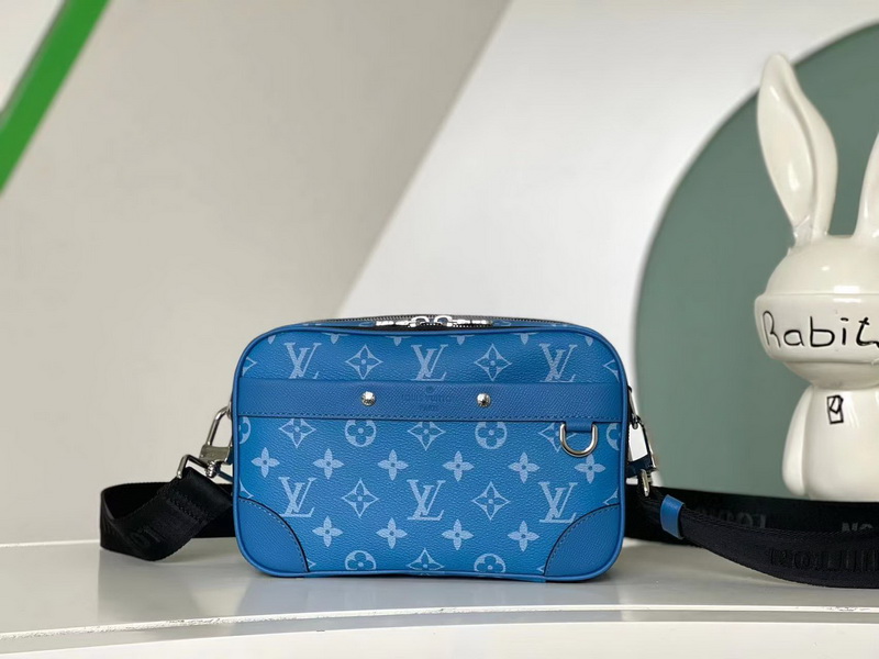 LV Handbags AAA(Men)-137
