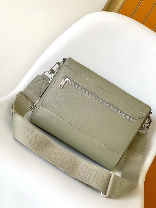 LV Handbags AAAA(Men)-141