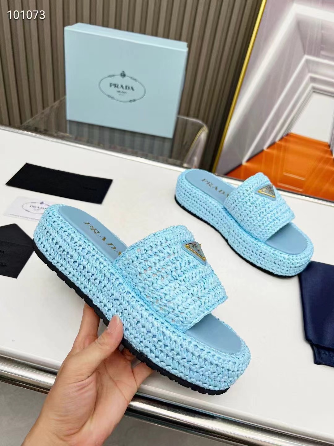 Pra*a slippers women(aaa)-008